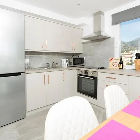 Modern Apartment, Old Town Apartment