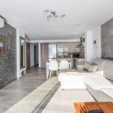 Modern Apartment, Old Town